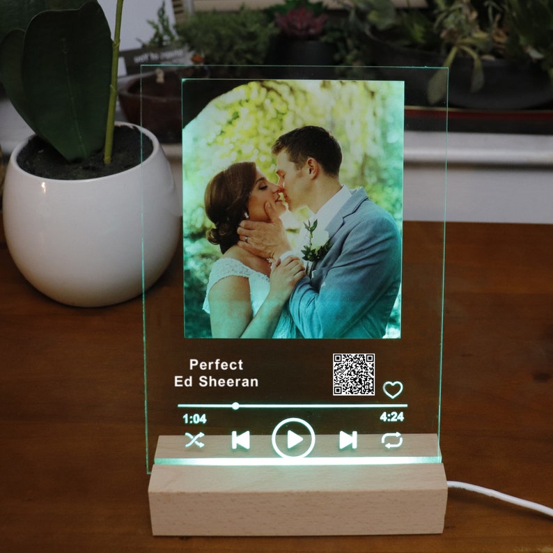 Personalized LED Music & Photo Plaque Night Light, Custom Couple Song Music Plaque Music Art Romantic Gifts, Custom Couple Picture Plaque